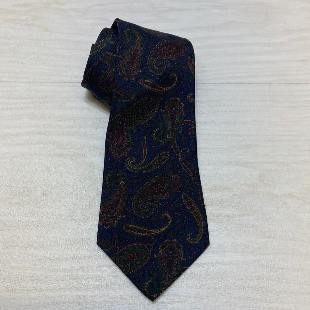 Mario Valentino Tie Men's 56" In Length Blue Paisley Polyester Made In USA